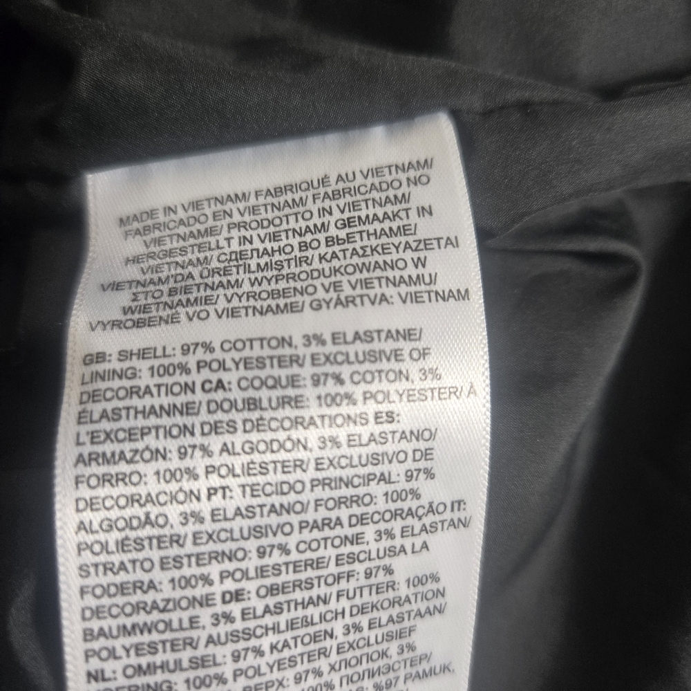 The North Face Women's Medium Black Ripstop Wind Hoodie Jacket New - Picture 8 of 8